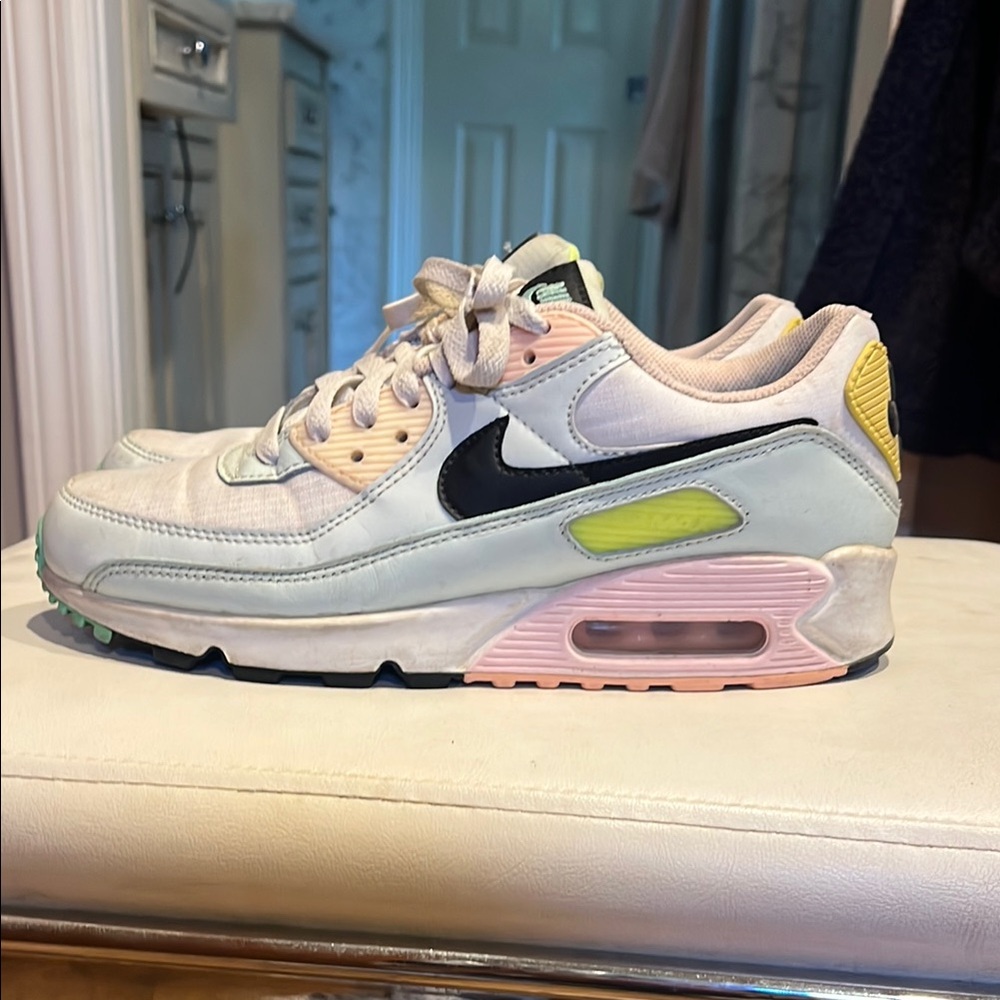 Nike Air Max Pastel Sneakers 8.5